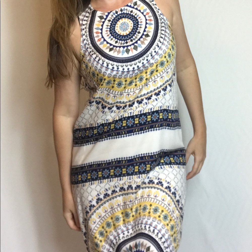 Renee C. Brand shift dress with printed design